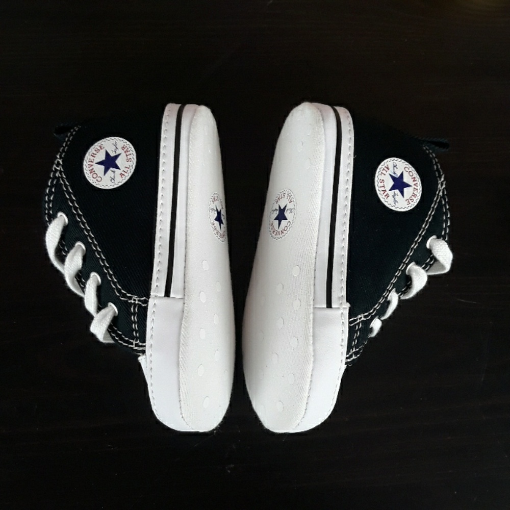 🆕️SALE❗NWB Converse Black Baby Shoes/Soft Bottoms - Picture 4 of 7